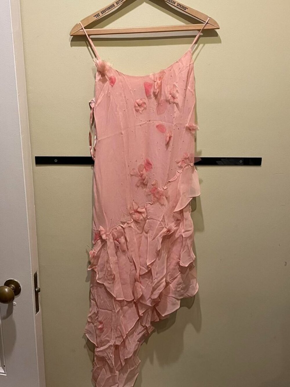 BCBGMAXAZRIA Women's Pink Flower Applique Midi Silk Dress Size 6